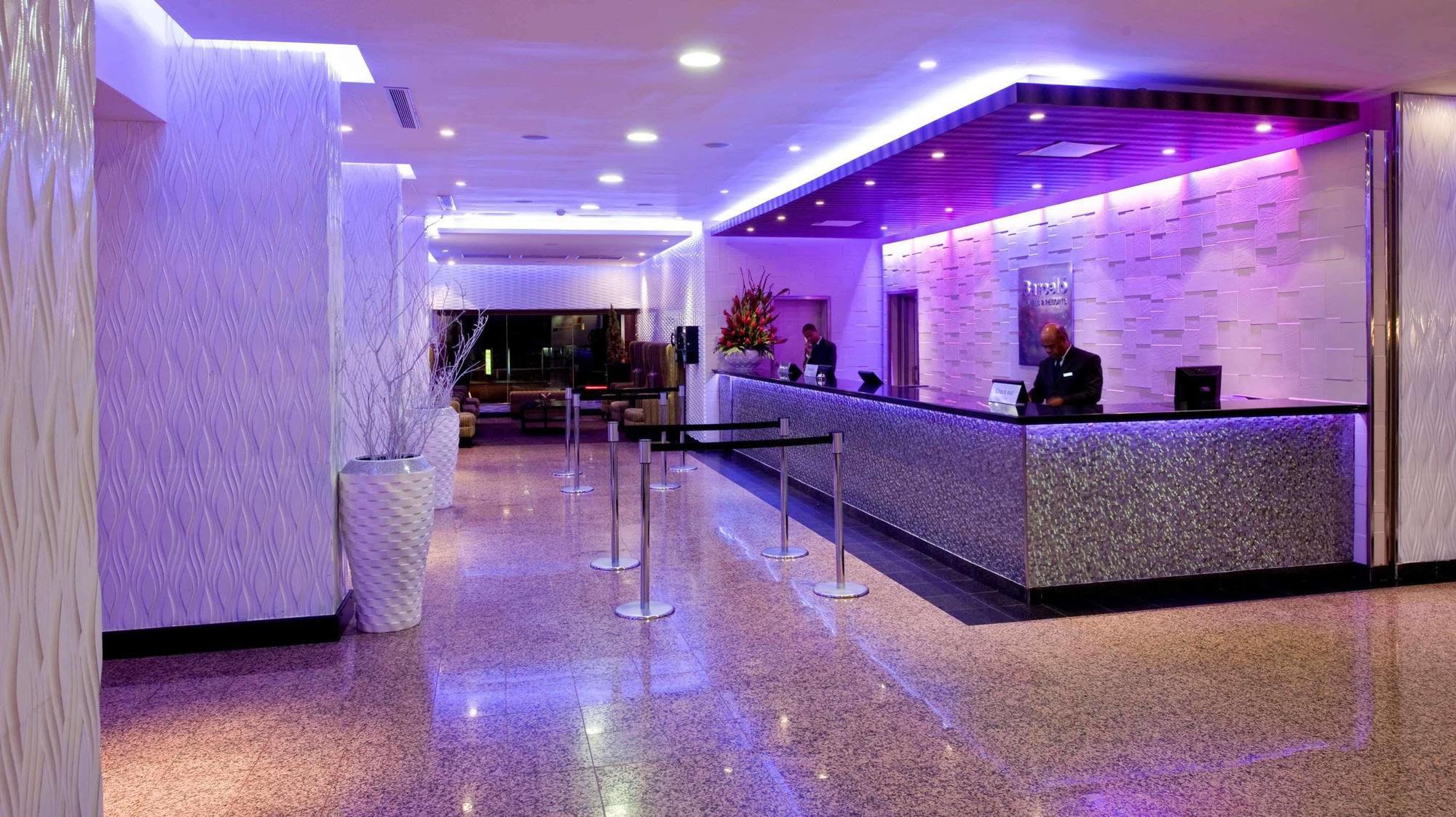 Отель Barcelo Санто-Доминго Интерьер фото